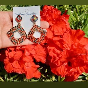 ❤️Regina Earrings❤️